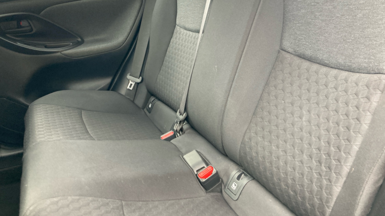 Toyota Yaris 1.5 Hybrid Design 5dr CVT Hybrid Hatchback